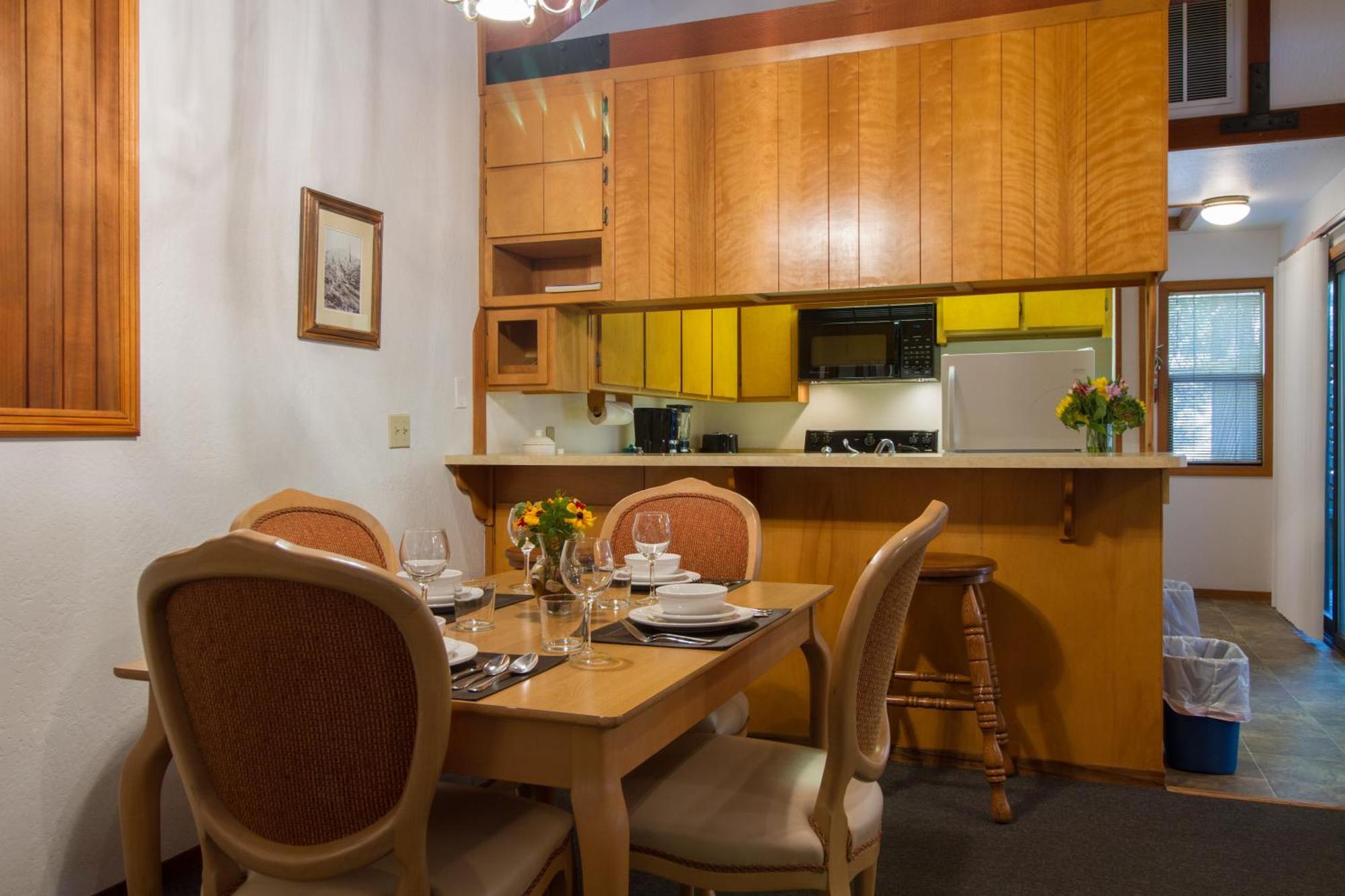 Mountain Retreat Resort Arnold Room photo