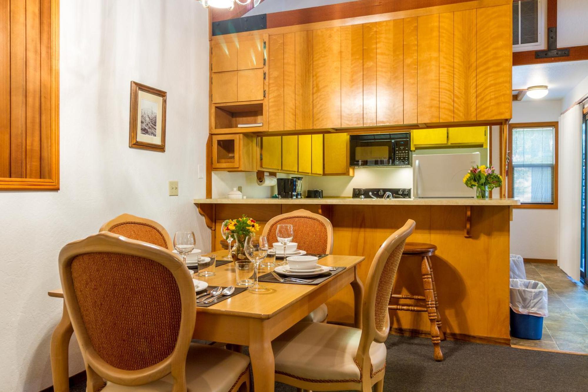 Mountain Retreat Resort Arnold Room photo
