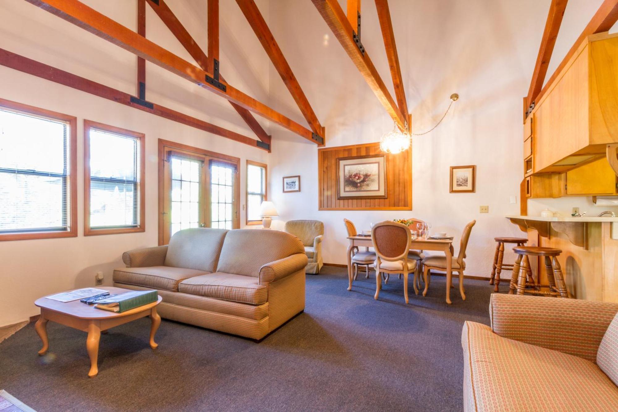 Mountain Retreat Resort Arnold Room photo